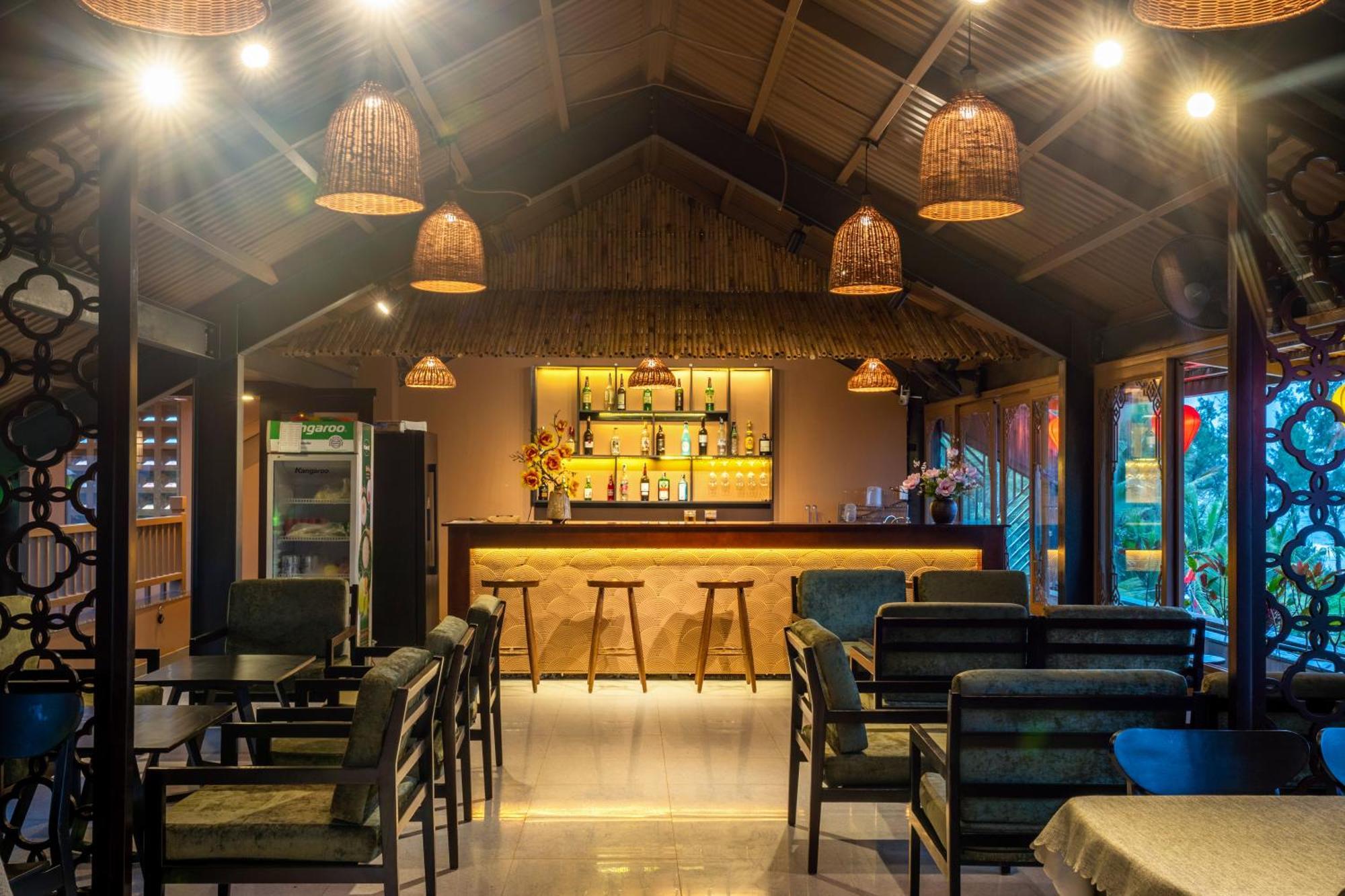 The Linh Seaside Villa Hội An Buitenkant foto